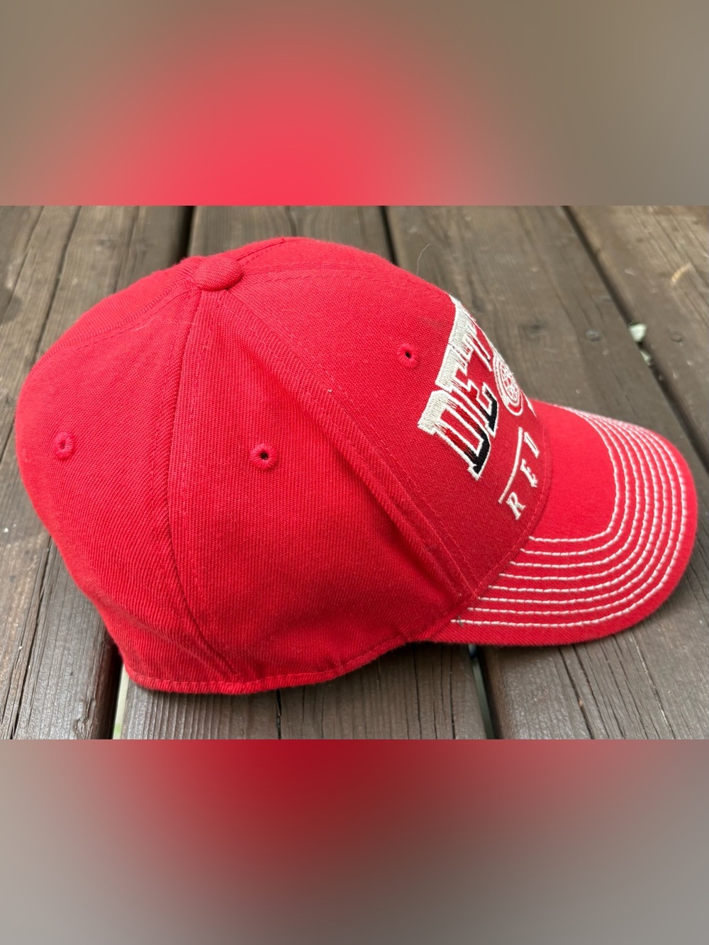CCM Pro Ok’d Detroit Red Wings Red Fit Max Hat Size L/XL EUC - Picture 4 of 7